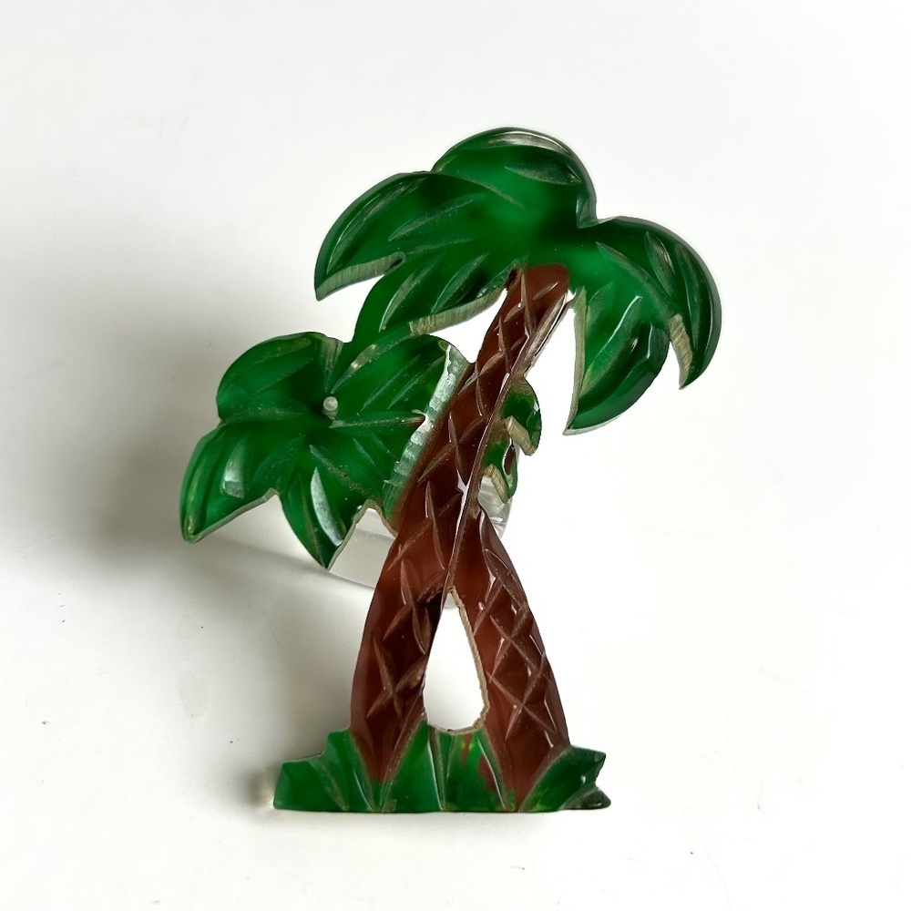 ca 1940s Lucite Reverse Painted Carved Palm Tree Brooch